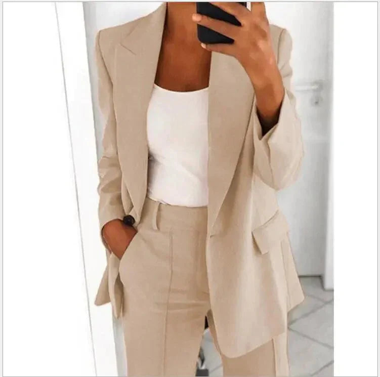 Bella | Women's Suit