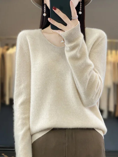 Lisa | Soft Merino V-Neck Sweater